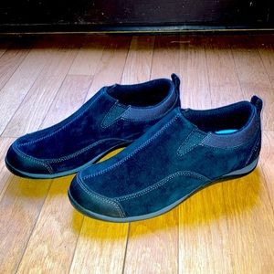 LL Bean black suede split toe slip on comfort mules size 8 wide